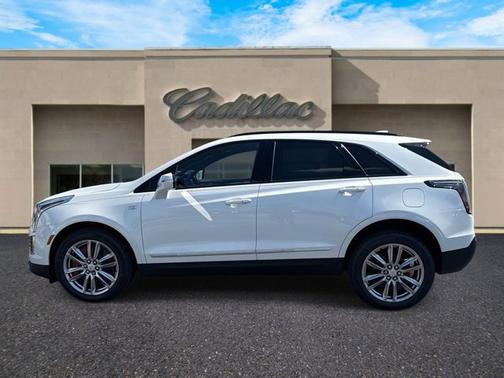 2025 Cadillac XT5 Sport