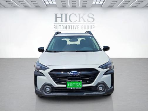 Crystal White Pearl 2024 Subaru Outback Onyx Edition