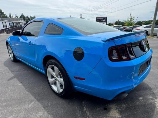 blue 2014 Ford Mustang GT