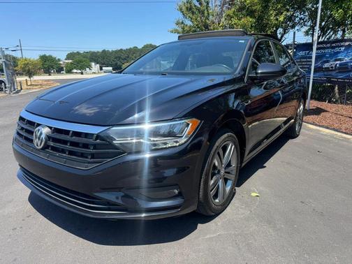 Deep Black Pearl 2019 Volkswagen Jetta 1.4T R-Line