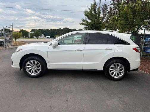 White Diamond Pearl 2017 Acura RDX Base