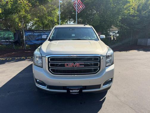 Gold 2015 GMC Yukon SLT