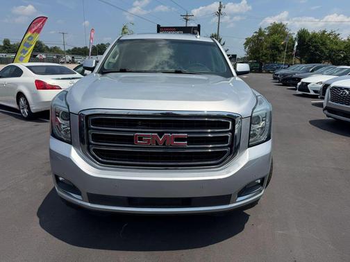 White 2018 GMC Yukon SLT