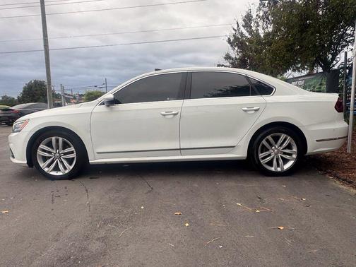 Pure White 2017 Volkswagen Passat 1.8T SEL Premium