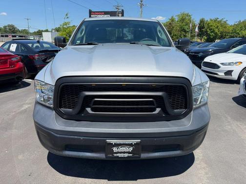Bright Silver Metallic Clearcoat 2018 RAM 1500 Tradesman
