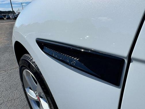 Polaris White 2017 Jaguar F-PACE 35t Premium