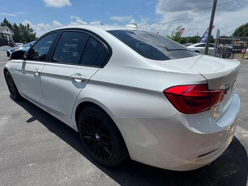 2017 BMW 320 i