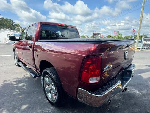 Delmonico Red Pearlcoat 2016 RAM 1500 Big Horn
