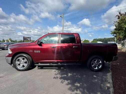 Delmonico Red Pearlcoat 2016 RAM 1500 Big Horn