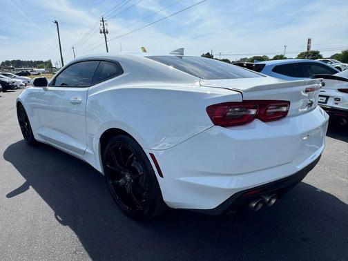 2021 Chevrolet Camaro RWD Coupe LT1