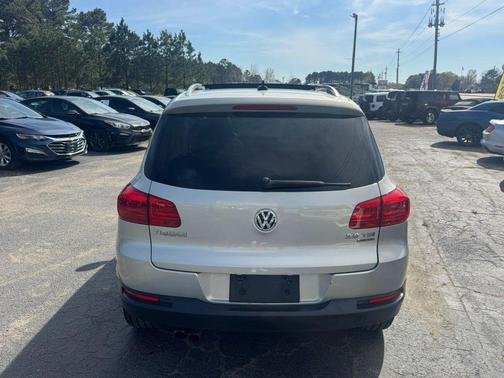 2012 Volkswagen Tiguan 2.0T SE 4MOTION