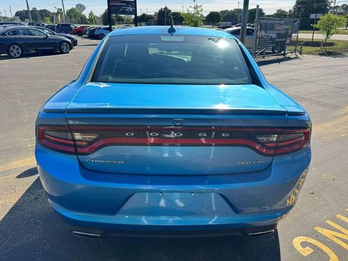 B5 Blue Pearlcoat 2016 Dodge Charger SXT