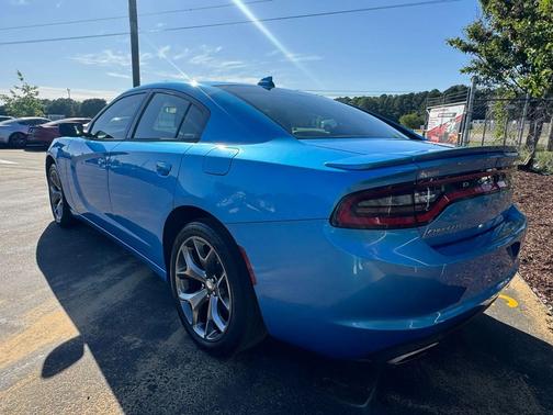 B5 Blue Pearlcoat 2016 Dodge Charger SXT