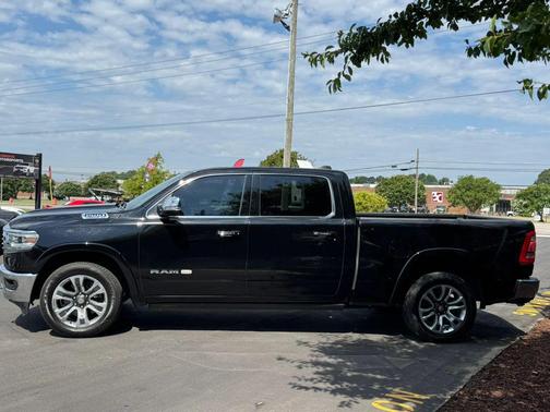 Diamond Black Crystal Pearlcoat 2020 RAM 1500 Longhorn