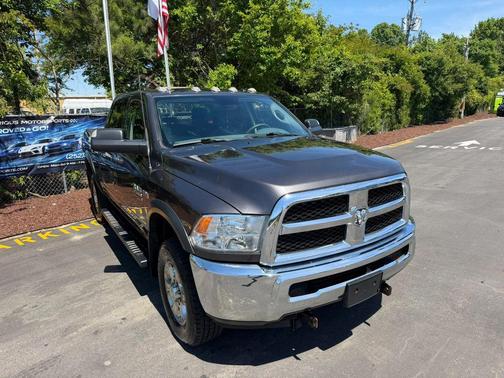 Granite Crystal Metallic Clearcoat 2018 RAM 2500 Tradesman Crew Cab 4x4 6'4' Box