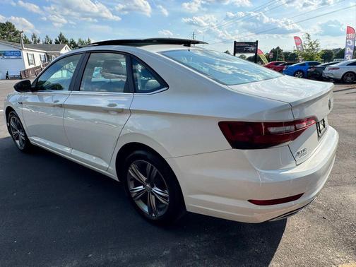2019 Volkswagen Jetta 1.4T R-Line