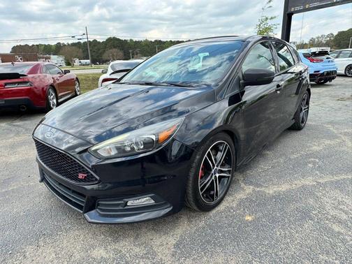 2017 Ford Focus ST 