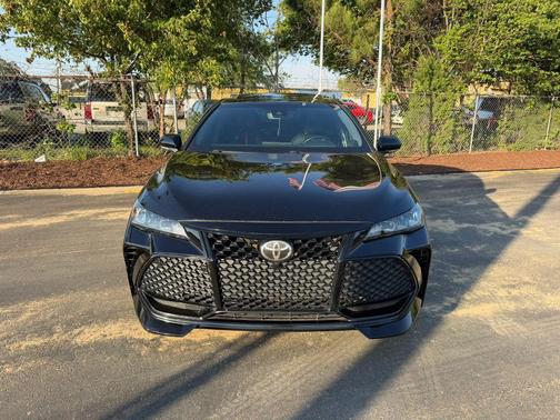 Midnight Black Metallic 2020 Toyota Avalon TRD