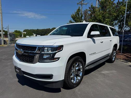 Summit White 2018 Chevrolet Suburban LT