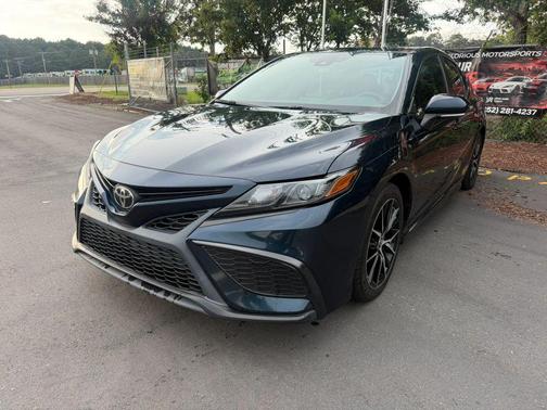 2021 Toyota Camry SE