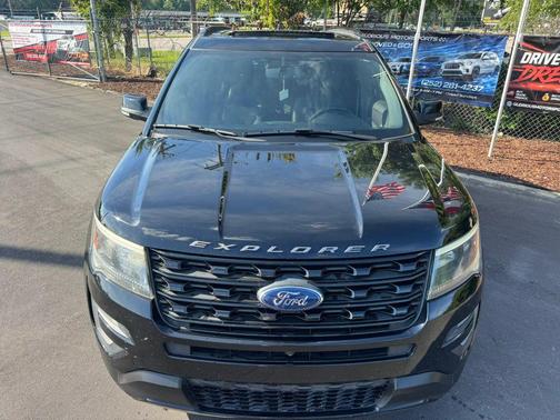 2017 Ford Explorer sport