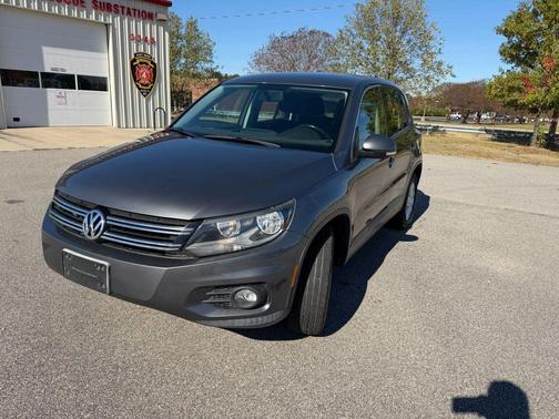 2014 Volkswagen Tiguan 2.0T S 4MOTION