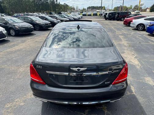 2018 Genesis G90 Premium