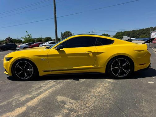 Triple Yellow Tri-Coat 2016 Ford Mustang GT