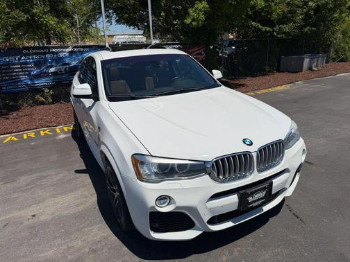 White 2015 BMW X4 xDrive28i