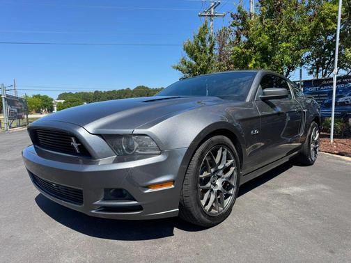 Black 2013 Ford Mustang GT Premium