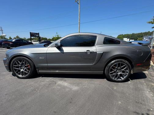 Black 2013 Ford Mustang GT Premium