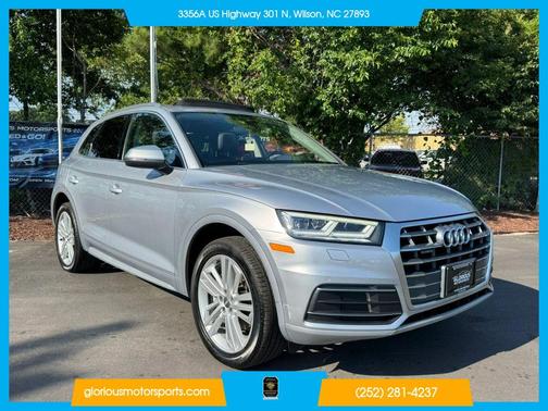 Florett Silver Metallic 2018 Audi Q5 2.0T Tech Premium