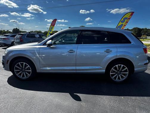 2019 Audi Q7 55 Prestige