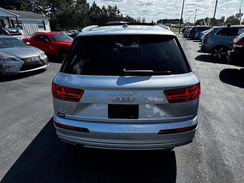 2019 Audi Q7 55 Prestige