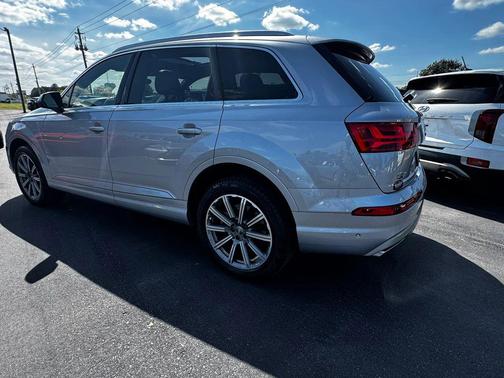 2019 Audi Q7 55 Prestige