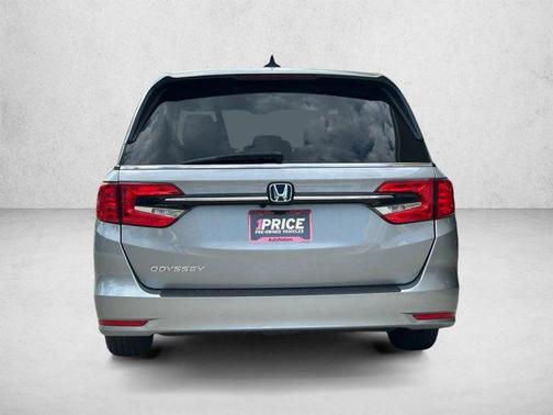 Lunar Silver Metallic 2024 Honda Odyssey EX-L