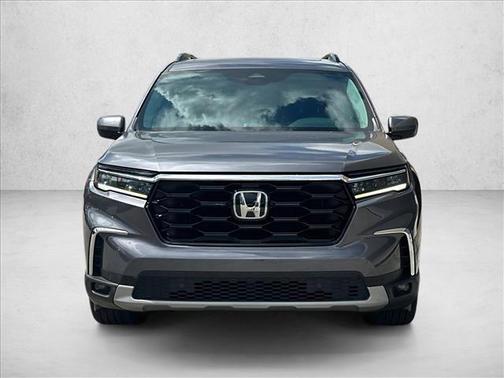 2023 Honda Pilot Touring 8-Passenger