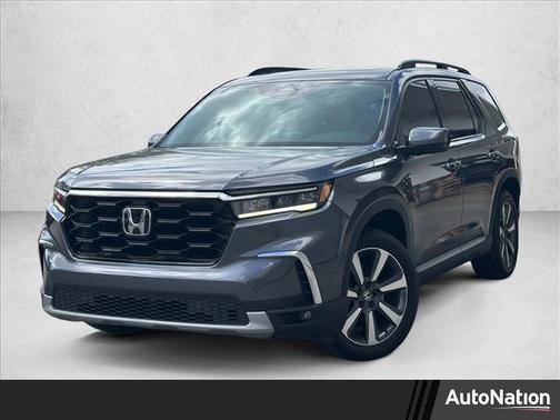 2023 Honda Pilot Touring 8-Passenger