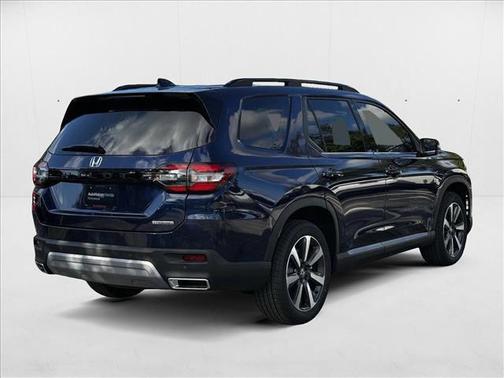2025 Honda Pilot Touring 8-Passenger