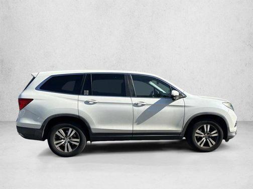 White Diamond Pearl 2018 Honda Pilot EX-L
