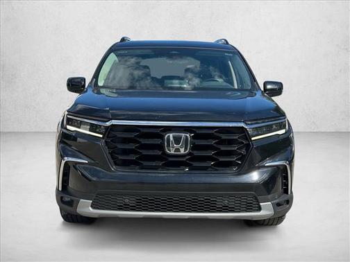 2024 Honda Pilot Touring 8-Passenger