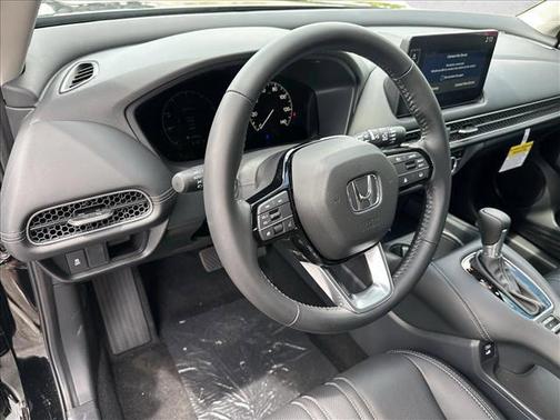 Crystal Black Pearl 2026 Honda HR-V EX-L