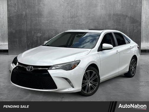 2016 Toyota Camry SE w/Special Edition Pkg