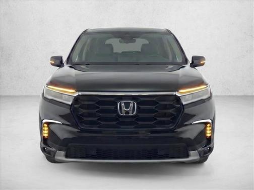 Crystal Black Pearl 2023 Honda Pilot 2WD EX-L 7 Passenger