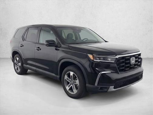 Crystal Black Pearl 2023 Honda Pilot 2WD EX-L 7 Passenger