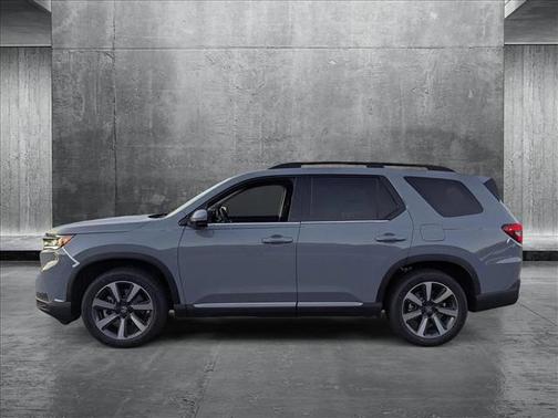 2025 Honda Pilot Touring 8-Passenger