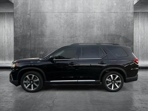2025 Honda Pilot Touring 8-Passenger