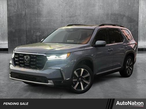 2025 Honda Pilot Touring 8-Passenger