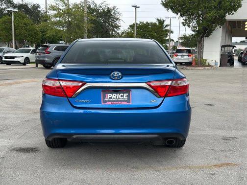 2017 Toyota Camry SE