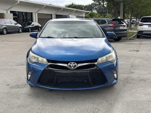 2017 Toyota Camry SE
